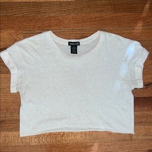 Wet Seal Cream Short Sleeve Crop Top T Shirt Women’s Size Small